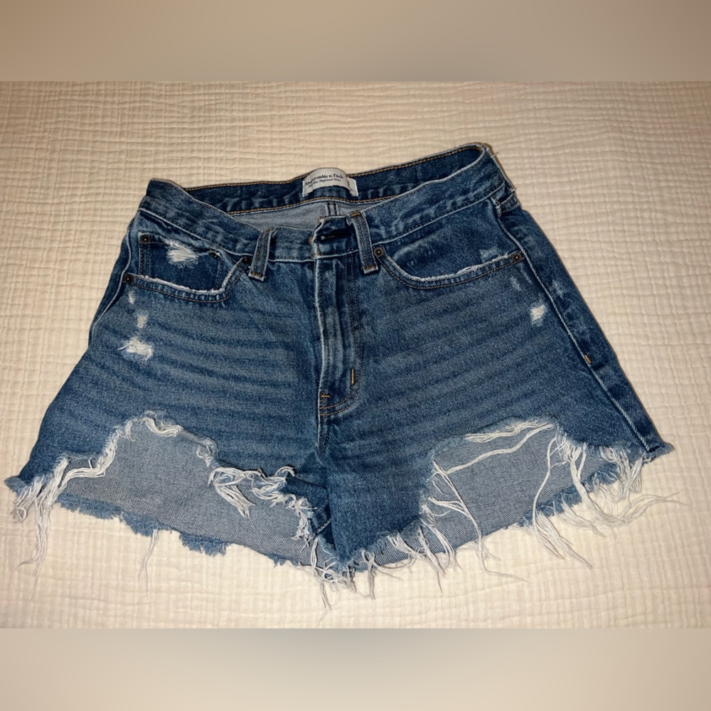 Abercrombie denim shorts, midrise boyfriend short